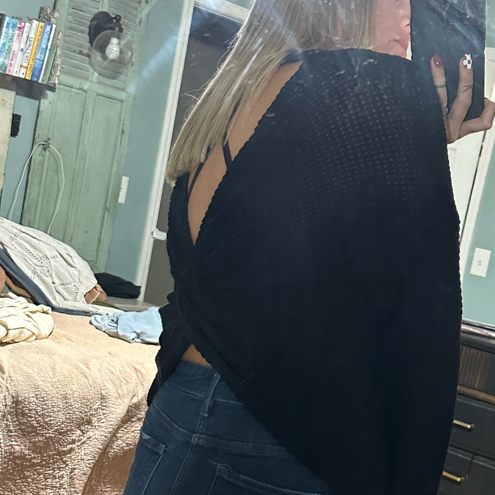 Three Bird Nest Black Long Sleeve Lightweight Knit Top - Picture 3 of 3